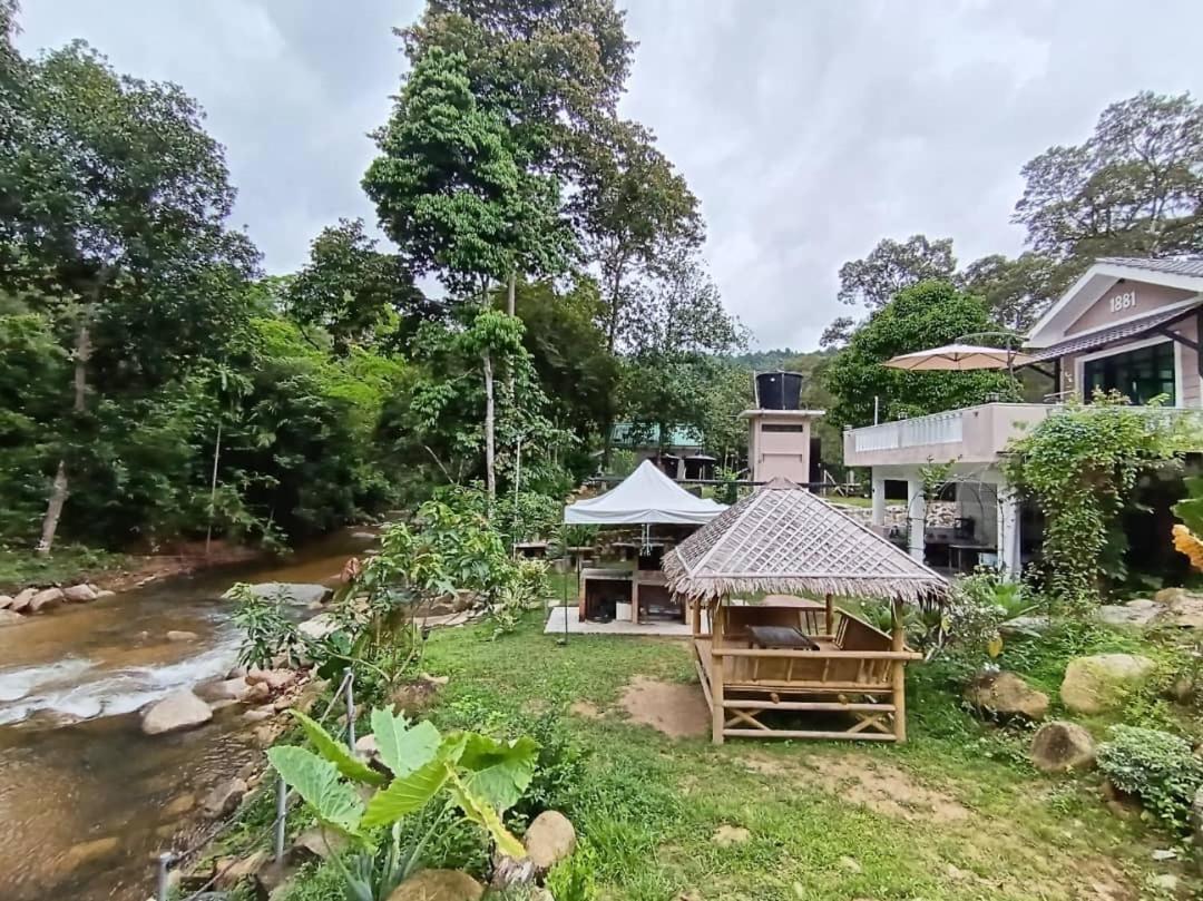 Dango1881Muslim Riverstay Padang Rengas エクステリア 写真